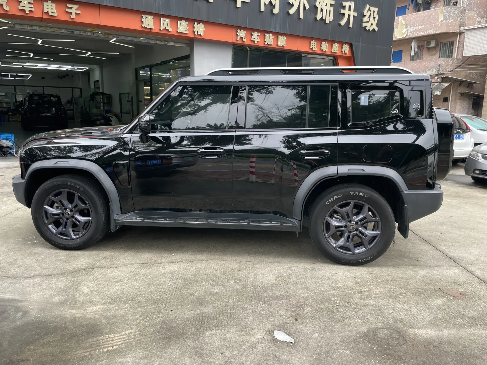Jetour T2 2.0T 4WD Traveler PRO+ 2024 d'occasion — photo 8 — showroom Dakar