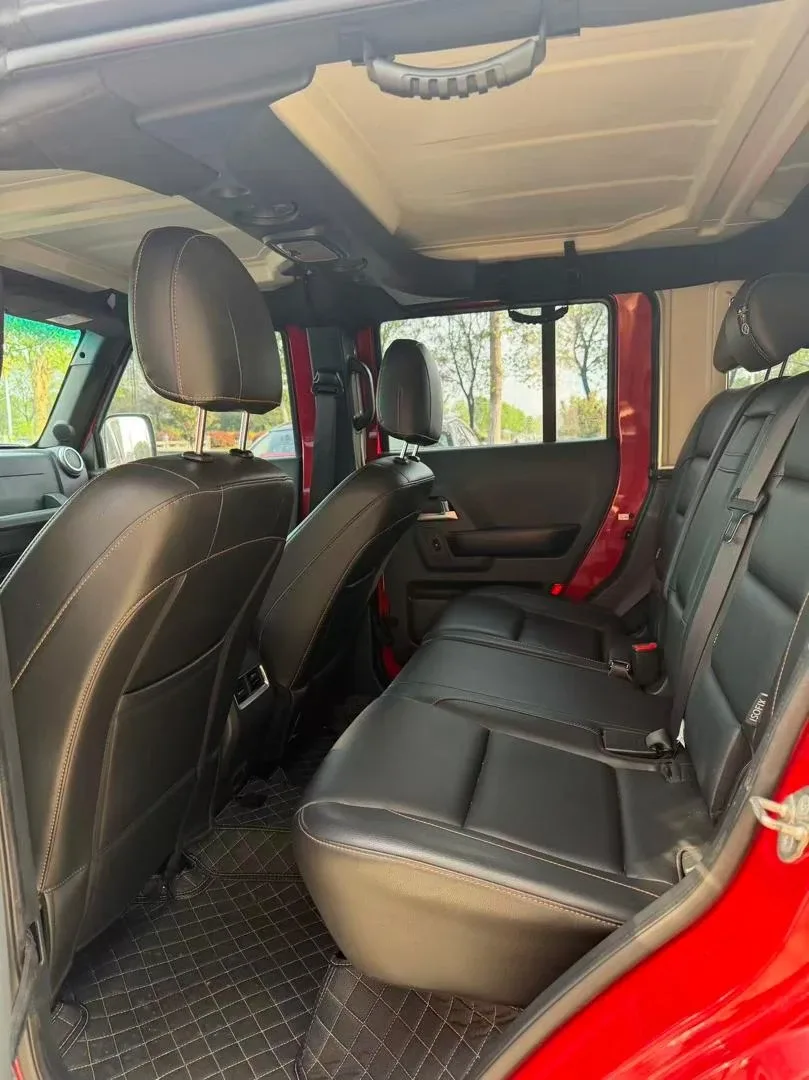BAIC BJ40 L 2018 d'occasion — photo 7 — showroom Petite Côte