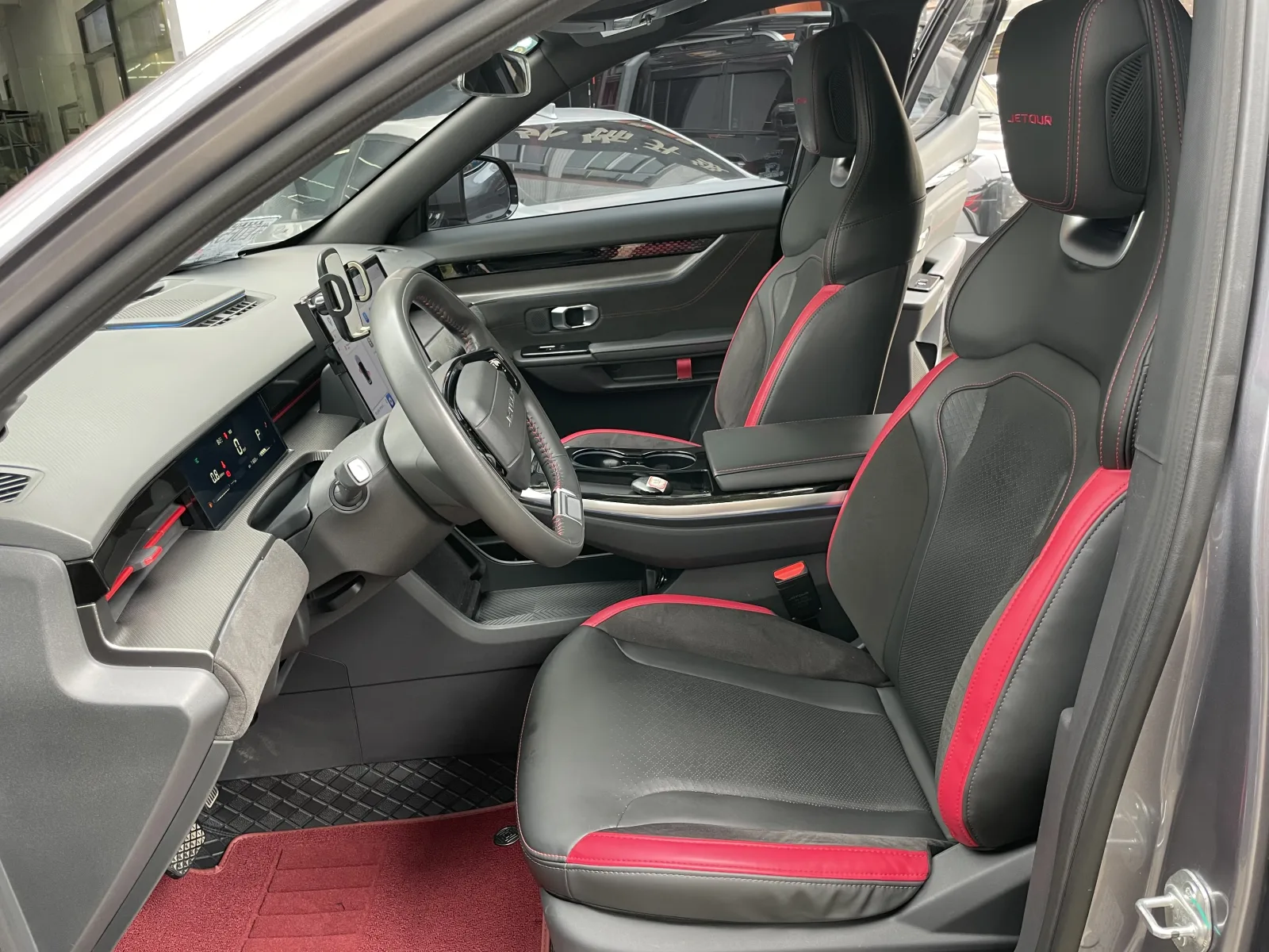 Jetour Jetour Dasheng 1.6T DCT Roi PLUS 2023 d'occasion — photo 5 — showroom Dakar