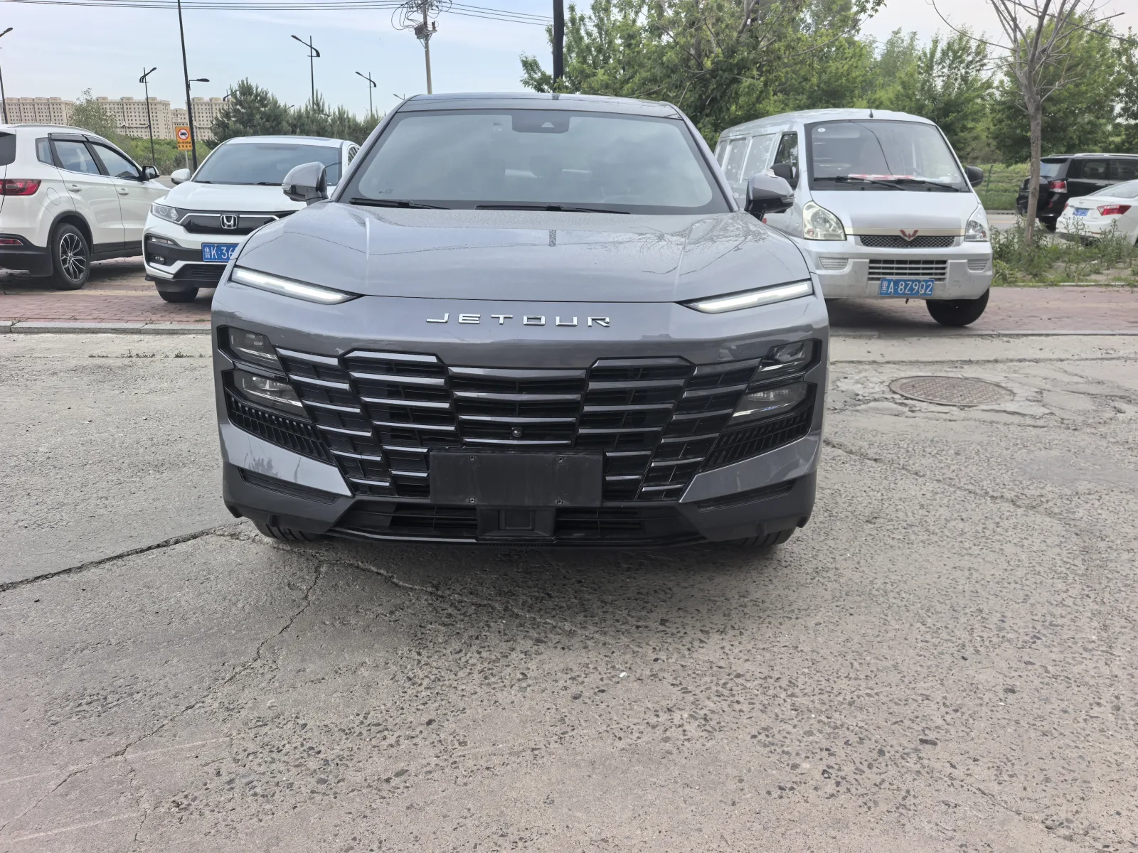 Jetour Jetour Dasheng 1.6T DCT Roi PLUS 2022 d'occasion — photo 4 — showroom Dakar