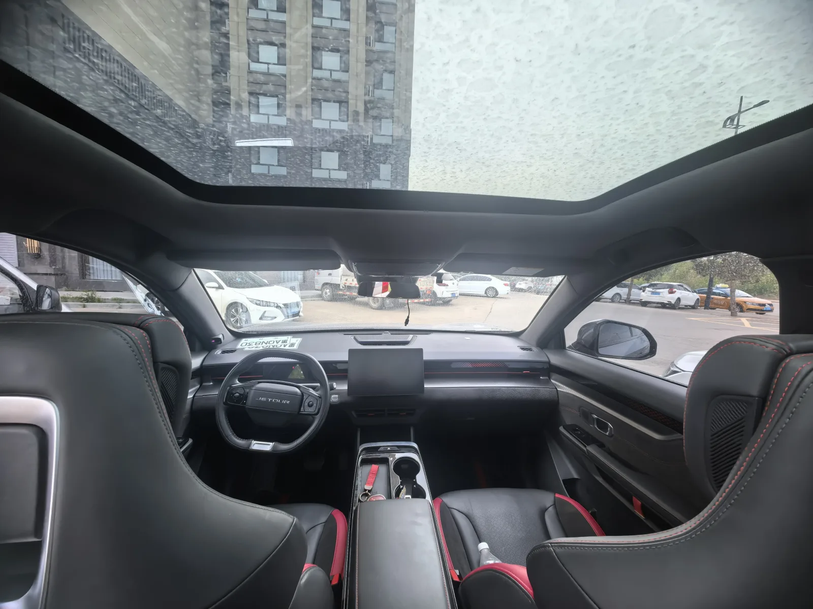 Jetour Jetour Dasheng 1.6T DCT Roi PLUS 2022 d'occasion — photo 6 — showroom Dakar
