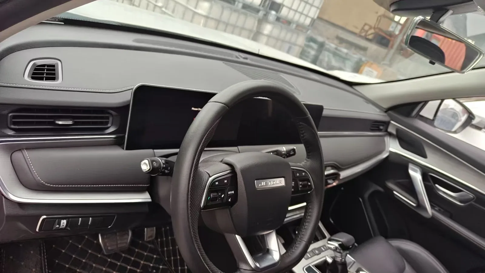 Jetour X70 Plus 2022 d'occasion — photo 9 — showroom Dakar